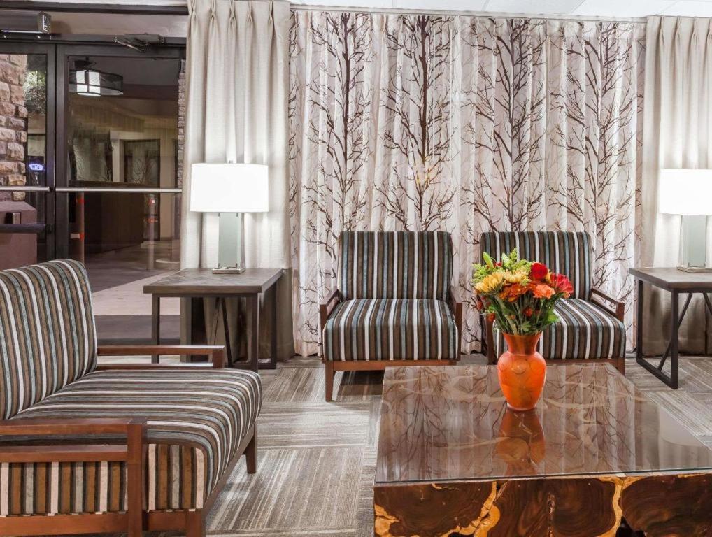 Days Inn Springfield South Εξωτερικό φωτογραφία